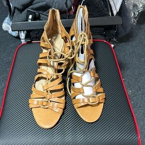 NWOT American Rag wedge sandals